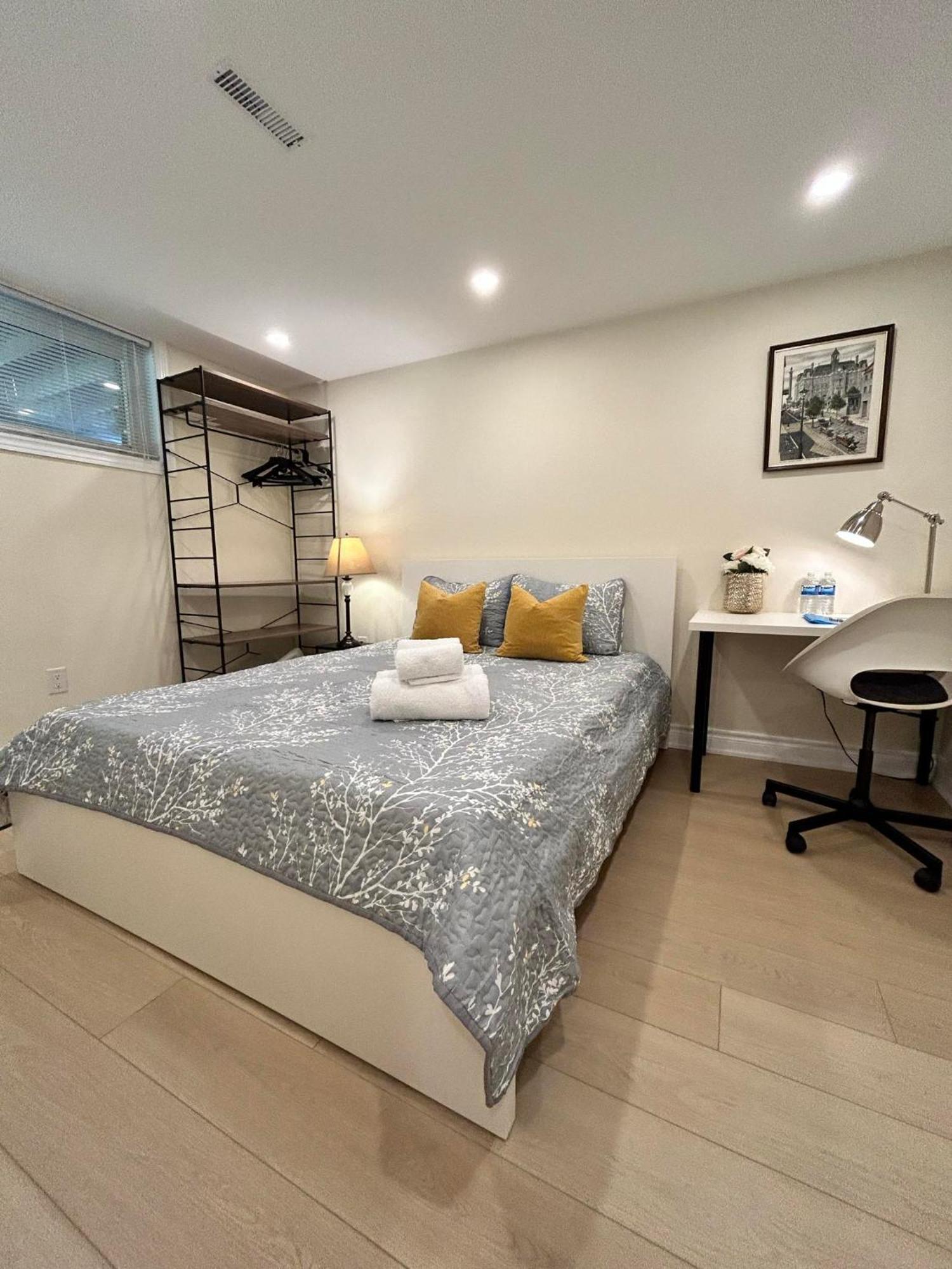 Brand New Lower Home With Exclusive Bathroom Toronto Exteriér fotografie